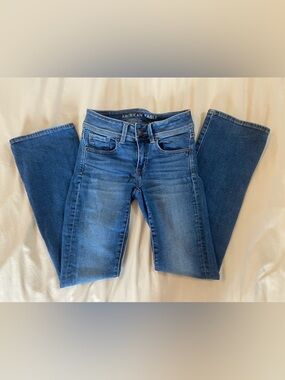 American Eagle Outfitters Women's Medium Blue Flare Jeans